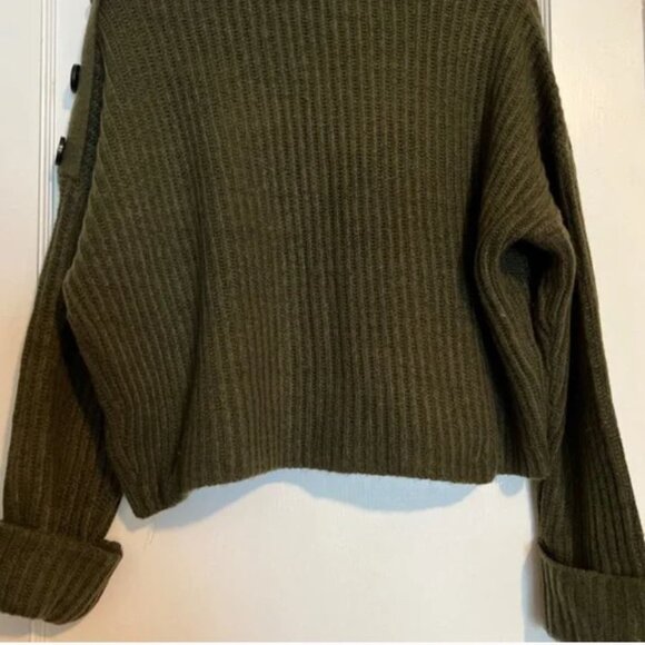 NWT Express Ribbed Button Turtleneck Green Extra Small XS - Picture 3 of 8